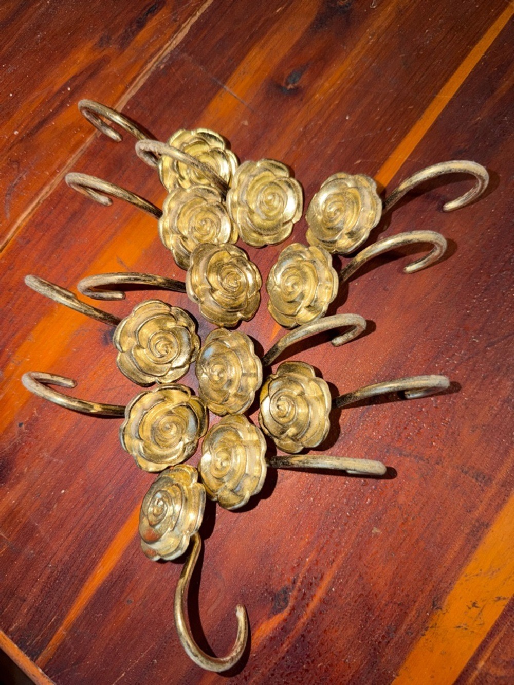 Brass Rose Flower Design Vintage Curtain Hooks Set of 12 cottagecore granny - Picture 2 of 7